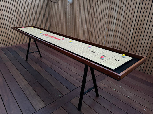 Premium Shuffleboard - i dansk design og med foldbare ben